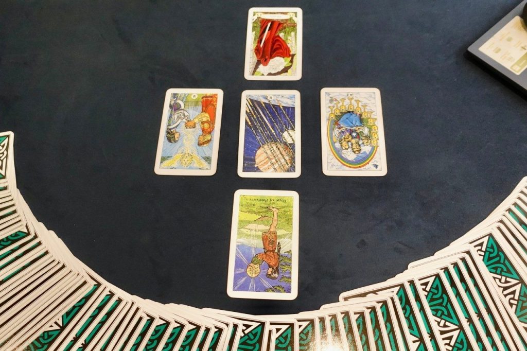 20241202011 Taipei Tarot Kiwi Tarot Ximending Thoth Tarot muzi