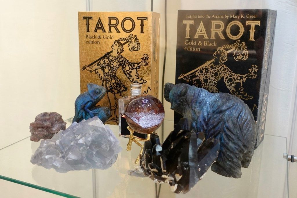 2024120207 Taipei Tarot Kiwi Tarot Ximending Thoth Tarot muzi